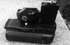 battery grip 8.4v.jpg