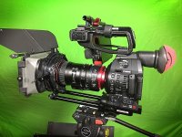 C100mkii_18x80.jpg