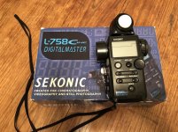 selling-sekonic_small.jpg
