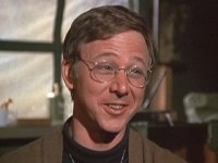 Father-Mulcahy-m-a-s-h-14057621-320-240.jpg