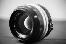 Nikon 50mm 2-7784.jpg
