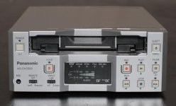 Pany-AG-DV2500Front.jpg Pany-AG-DV2500Front.jpg