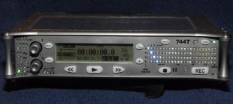 744frt1.jpg