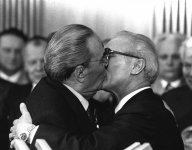 socialist_kiss_brezhnev_honecker_1979.jpg