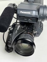 HPX300 camera w: 4.5mm-77mm 17x4.5 BRM lense _9007.jpg