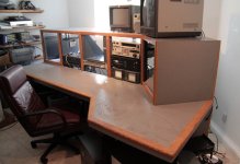 desk-1.jpg