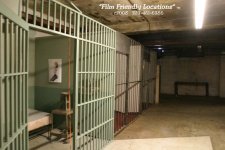 Jail_Cell_Set1206060986.jpg