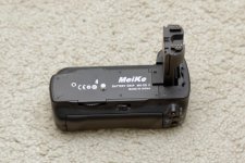 5d-grip2.jpg 5d-grip2.jpg