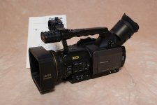 dvx100b-1.jpg