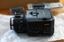 FS100_1.jpg FS100_1.jpg