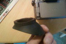 eyecup1.jpg eyecup1.jpg