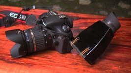 60D-HOOD-003.jpg