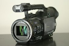 dvx102b_1.jpg