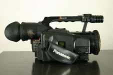 dvx102b_3.jpg