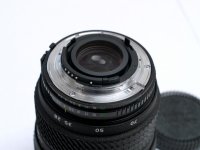 tokina_back.jpg