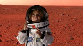 Maria-Mars_w_key-sm.jpg Maria-Mars_w_key-sm.jpg