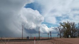 Twister-chasing-with-HMC40.jpg