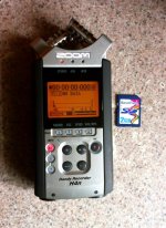 ZOOM H4N.jpg