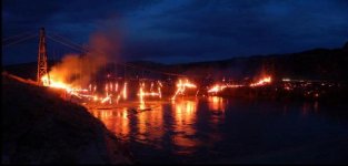Dewey_Bridge_Fire_4-06-2008.jpg Dewey_Bridge_Fire_4-06-2008.jpg