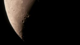 Moon2.jpg