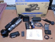 Sony VX2100 Package.jpg