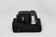 nikonsb400.jpg