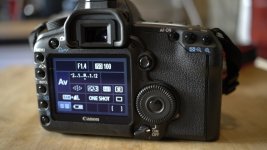 Canon5DII_2.jpg Canon5DII_2.jpg