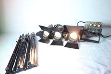 Dedolight_DT150Kit_3.jpg