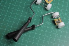 paint roller small.jpg paint roller small.jpg