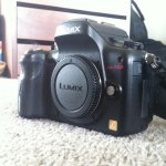 01-panasonic-gh2-us-version-01.jpg