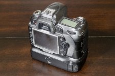 D90_rear_no_lens.jpg