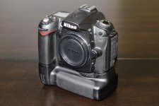 D90_front_no_lens.jpg