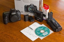 5DmkII_1.jpg 5DmkII_1.jpg