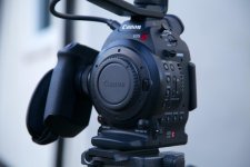 Canon C100 02.jpg Canon C100 02.jpg