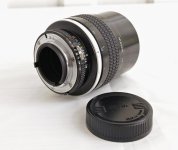 Nikon 105 f1.8 B.jpg