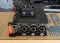 Tascam-DR-70D-0979.jpg Tascam-DR-70D-0979.jpg