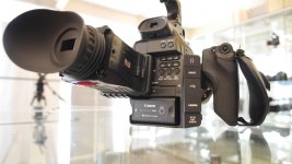 Canon C100 BP955 Battery Zacuto C-Finder.jpg Canon C100 BP955 Battery Zacuto C-Finder.jpg
