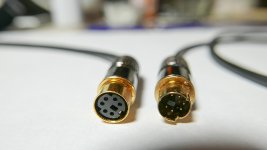 mini din plugs.jpg mini din plugs.jpg