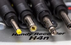 h4n-plug.jpg h4n-plug.jpg