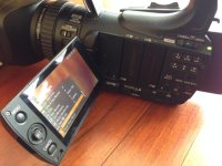 Canon XF100 - 2.jpg Canon XF100 - 2.jpg