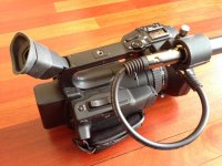 Canon XF100 - 4.jpg Canon XF100 - 4.jpg
