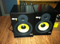 speakers-1.jpg speakers-1.jpg