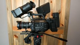 fs7-tripod.jpg