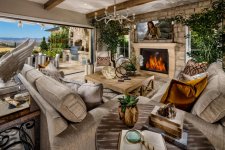 4-Capri-Portifino_Family Room.jpg