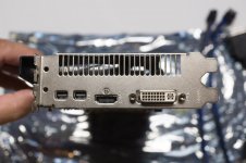 AMD Radeon R9 280X_5.jpg