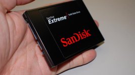 SanDisk Extreme SSD 240 GB SATA 6.0 Gb-s 2.5-Inch Solid State Drive SDSSDX-240G-G25.JPG