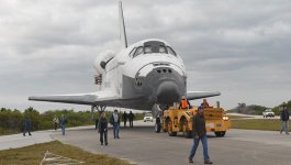 NASAWorkers_main_0708.jpg NASAWorkers_main_0708.jpg