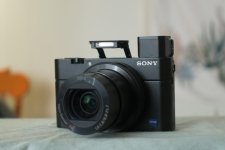 rx100iii-2.jpg rx100iii-2.jpg
