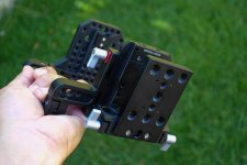 Wooden Camera Small Cage 15mm rail_-2.jpg