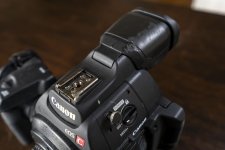 C100 Mark II package_4.jpg